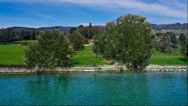 Exceptional Lake Front Plot, Rolle, 1180