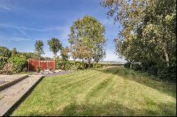 Pepingstraw Close, Offham, West Malling, Kent, ME19 5PB