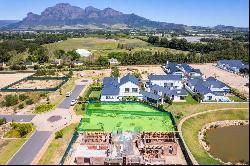 Relaxed living in the Cape Winelands