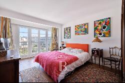 BIARRITZ HEART OF TOWN, APARTMENT WITH TERRACE, OCEAN VIEW, GARAGE