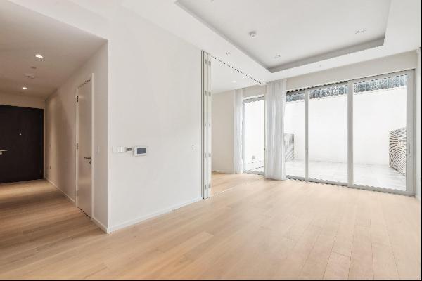 2 bedroom duplex apartment with study in Lillie Square with private garden, SW6