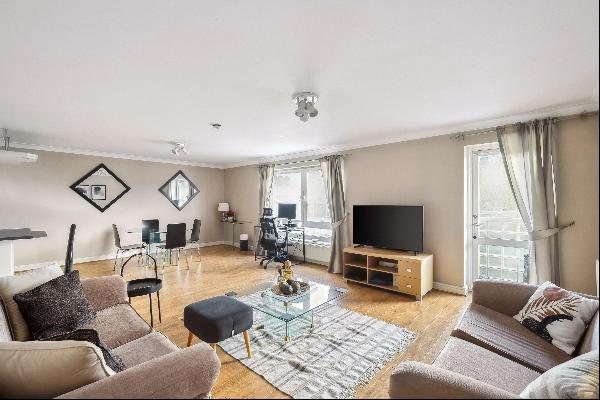 Spacious one bedroom apartment available to rent in Stockholm Way, Wapping