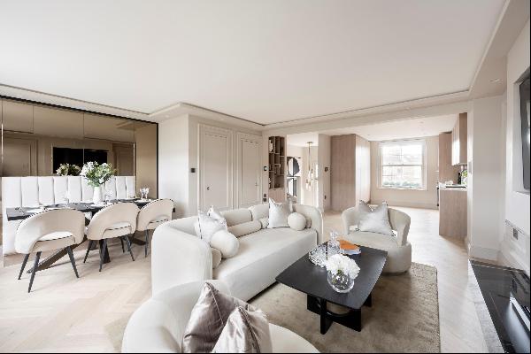 An exceptional apartment finished to a high specification in W2.