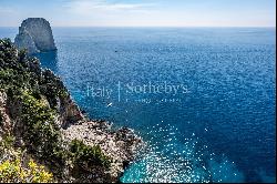 Villa with a breathtaking view on the Faraglioni rocks