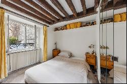 Apartment in Paris 9th - Saint Georges-Martyrs