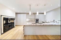 Beautifully renovated house in Mayfair