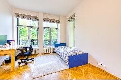 Spacious 4+kk apartment with a garden, Prague 6 - Bubenec ID: 0805