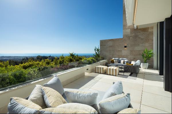 Duplex in La Quinta with panoramic views