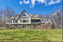 Exquisite Berkshire Mountain Top Retreat 