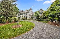 Pristine Home with Grand Foyer and Curved Staircase