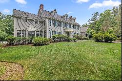 Pristine Home with Grand Foyer and Curved Staircase