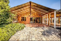 Exclusive house and gardens for events and weddings Camino a Lonquén,