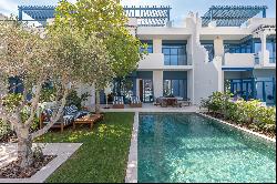 Gorgeous Waterfront Townhouse with Private Pool