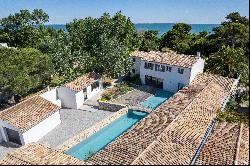 ile de Re - Les Portes en Re - Architect-designed villa on the front line