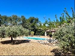 Pretty house located in a sought-after area of Saint Rémy de Provence