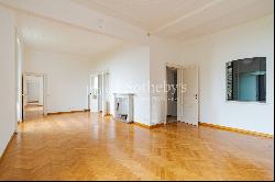 Elegant apartment in historic Upper Bergamo.