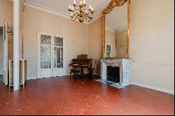 BEAUTIFUL PERIOD APARTMENT - TOWN CENTRE