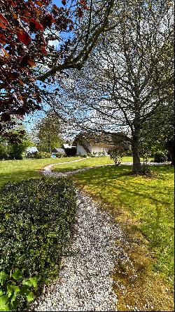 Normandie - (27) - Le Neubourg - Ravissante chaumière dans écrin de verdure