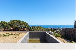 House under construction with sea views in Cabrils - Costa BCN