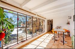 La Cadière d’Azur - Provençal Farmhouse Amidst Vineyards