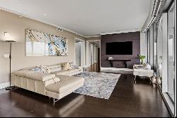 Stunning High-End Condo In Luxurious High-Rise Tower!