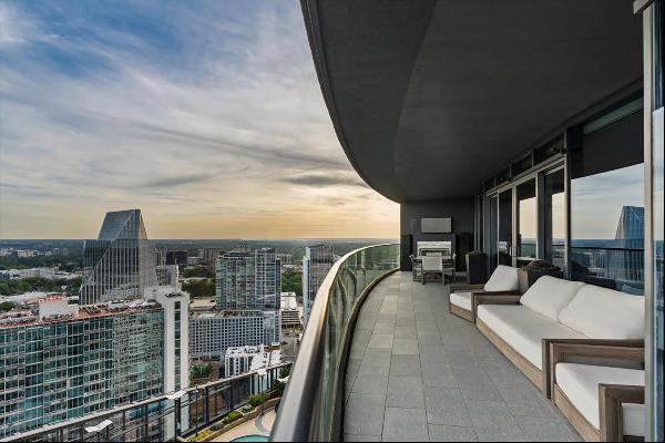 Stunning High-End Condo In Luxurious High-Rise Tower!