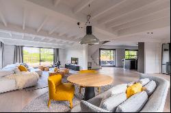 Arras - Superbe Maison d'architecte, 3 chambres, garage sur 960 m2 de terrain.