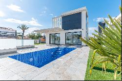 260 sqm Luxury Villa near the