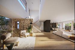 Beautiful newly built house in exclusive urbanization in Sitges.