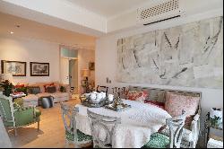 Flat, 4 bedrooms, for Sale