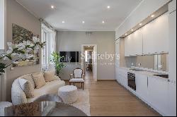 Refined turnkey pied-a-terre in the heart of the city