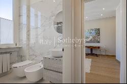 Refined turnkey pied-à-terre in the heart of the city