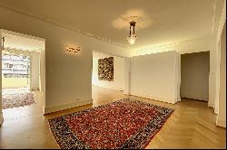 Splendid Haussmann-style apartment of approx. 200 m² (2,153 sq ft)