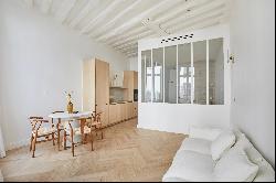 Paris 6th District - Saint-Germain-des-Prés, one bedroom flat in perfect condition.