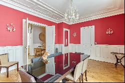 Paris 8th District - A spacious 3-bed apartment