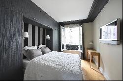 Paris 7th District - A 2-bed apartment