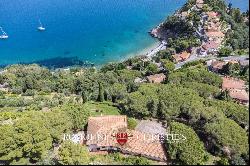 Argentario - SEA VIEW VILLA WITH GUESTHOUSE FOR SALE IN PORTO SANTO STEFANO