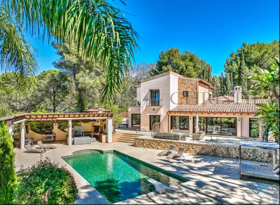 Beautiful villa in Santa Ponsa with guest house with access to the golf course