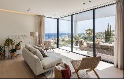 Brand-new penthouse with sea views and close to Palma