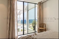 Brand-new penthouse with sea views and close to Palma