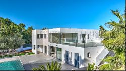 Santa Ponsa newly build villa with pool