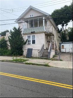 335 Blatchley Avenue, New Haven CT 06513
