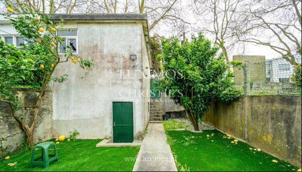 House with garden and garage, for sale, in Foz, Porto, Portugal