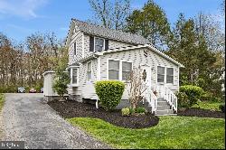 403 Main Street, Manalapan NJ 07726