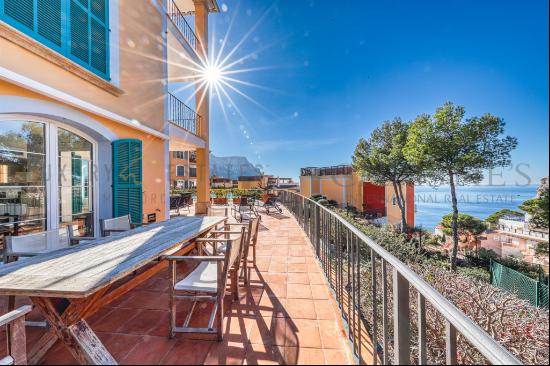 Sea view apartment in Port Andratx with large terrace