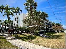 277 N Ocean Blvd Unit 404, Boca Raton FL 33432