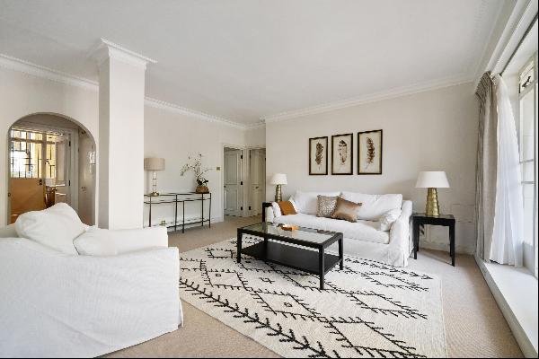 A bright two bedroom apartment for rent in Lowndes Lodge with lift and porter, SW1X