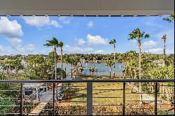 Waterfront Oasis on Isle of Palms