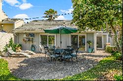 Adorable Coastal Bungalow located on the Northside of Sandestin 