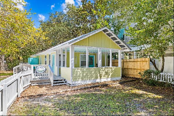 Quaint Cottage On Shaded Lot Close To Beach